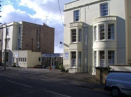 كليفدن The Highcliffe Hotel المظهر الخارجي الصورة