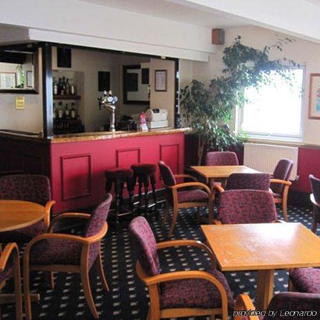 كليفدن The Highcliffe Hotel المطعم الصورة